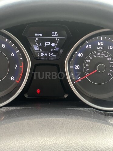 Hyundai Elantra 2015, 116,413 km - 1.8 l - Bakı