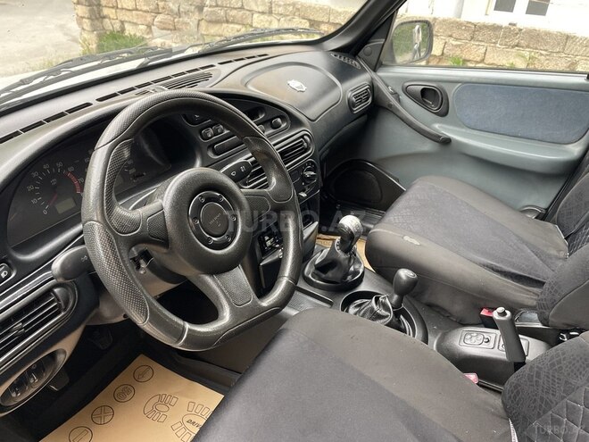 Chevrolet Niva 2004, 214,571 km - 1.7 л - Bakı