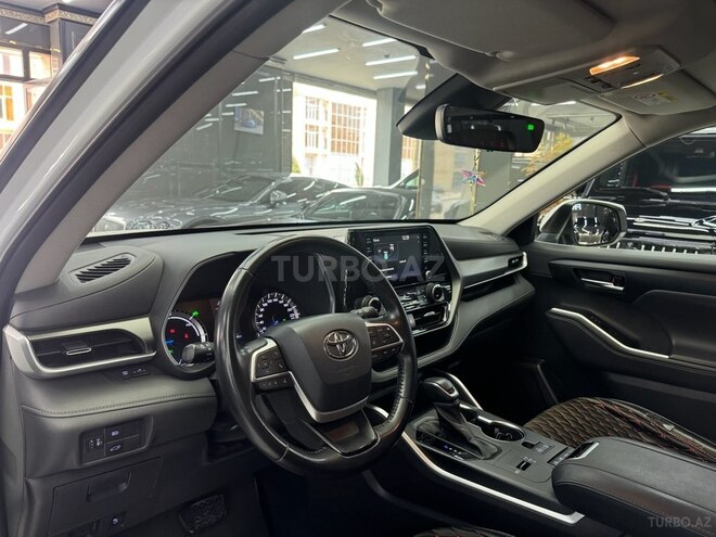Toyota Highlander 2021, 60,000 km - 2.5 l - Bakı