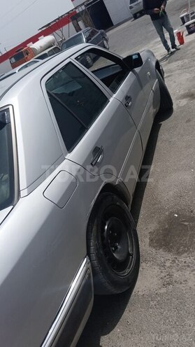Mercedes E 320 1993, 411,000 km - 3.2 л - Bakı