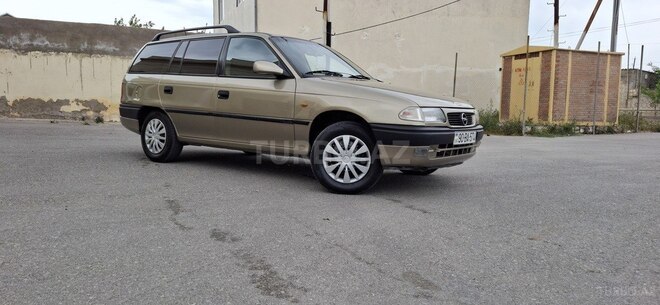 Opel Astra 1996, 517,000 km - 1.6 l - Bakı