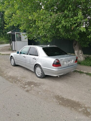 Mercedes C 220 d 1997, 714,039 km - 2.2 l - Beyləqan