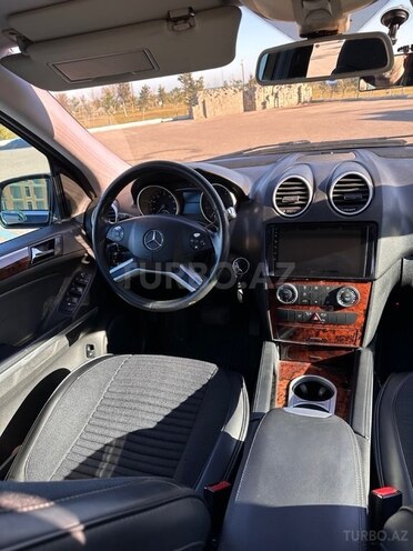 Mercedes ML 350 4MATIC 2010, 240,000 km - 3.5 l - Sumqayıt