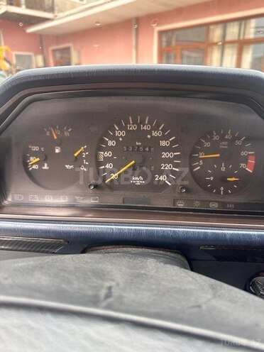Mercedes E 200 1993, 537,542 km - 2.0 l - Bakı