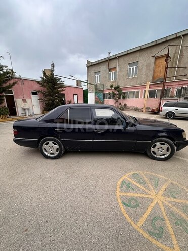 Mercedes E 200 1993, 537,542 km - 2.0 l - Bakı