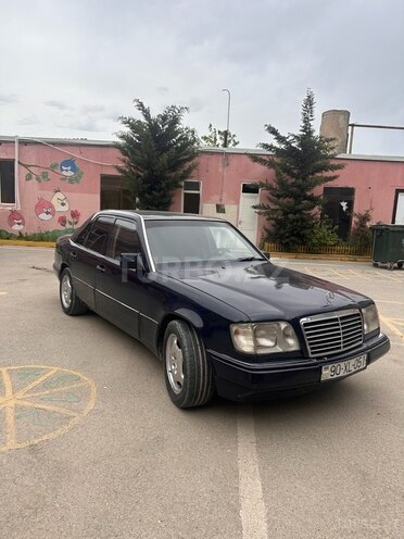 Mercedes E 200 1993, 537,542 km - 2.0 l - Bakı