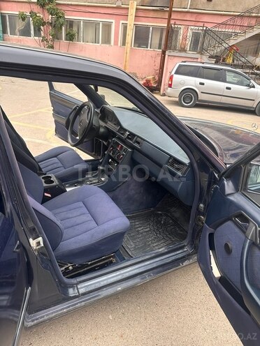Mercedes E 200 1993, 537,542 km - 2.0 l - Bakı