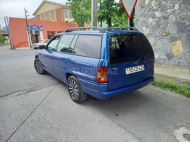 Opel Astra 1996, 18,000 km - 1.6 l - Şəki