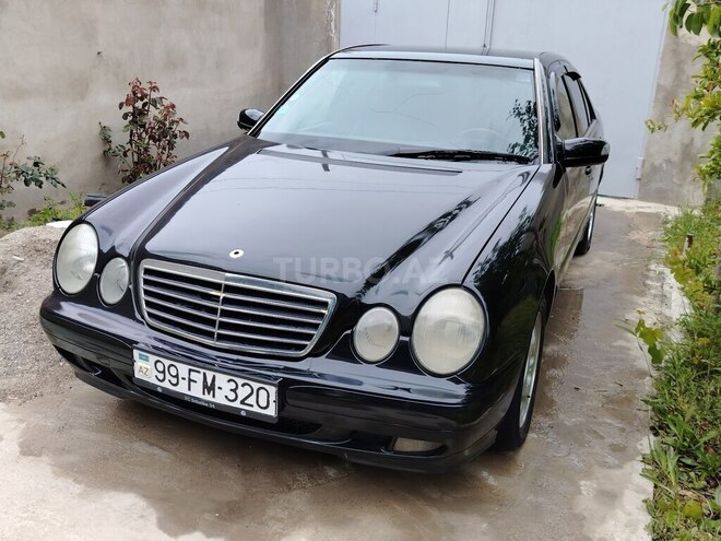 Mercedes E 320 2001, 195,000 km - 3.2 l - Bakı