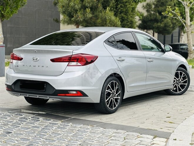 Hyundai Elantra 2019, 57,000 km - 2.0 l - Bakı