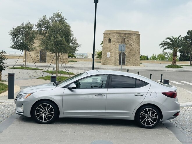 Hyundai Elantra 2019, 57,000 km - 2.0 l - Bakı