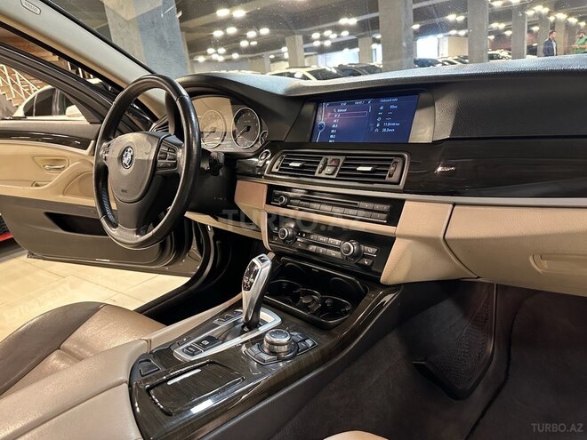 BMW 528-9