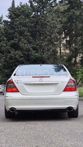 Mercedes E 280-6