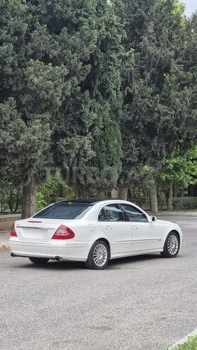 Mercedes E 280-7