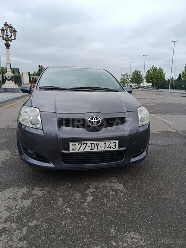 Toyota Auris 2008, 300,000 km - 1.4 л - Gəncə