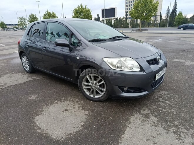 Toyota Auris 2008, 300,000 km - 1.4 л - Gəncə