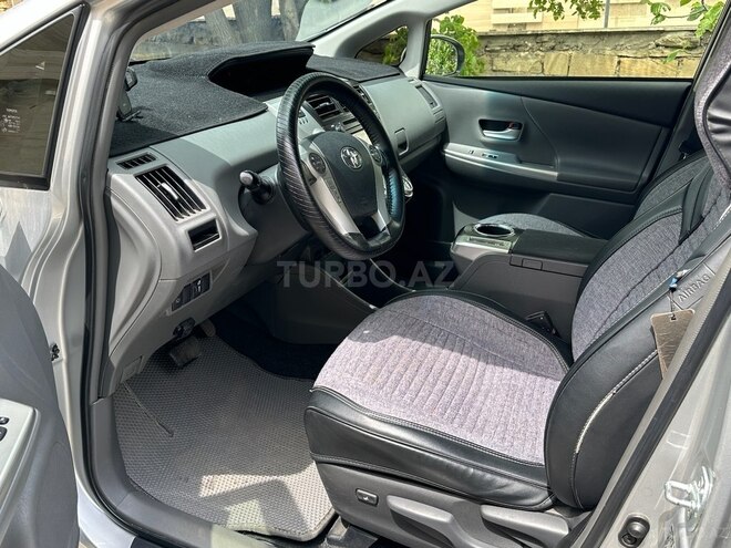 Toyota Prius V 2012, 128,000 km - 1.8 л - Bakı