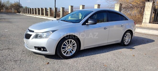 Chevrolet Cruze 2015, 229,000 km - 1.4 l - Yevlax