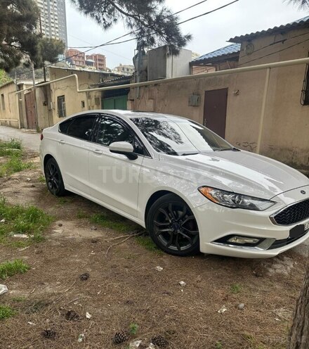 Ford Fusion (North America) 2018, 180,000 km - 1.5 л - Bakı