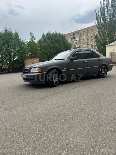 Mercedes C 240 1998, 398,000 km - 2.4 l - Bakı