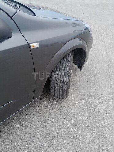Opel Astra 2008, 399,255 km - 1.4 л - Quba