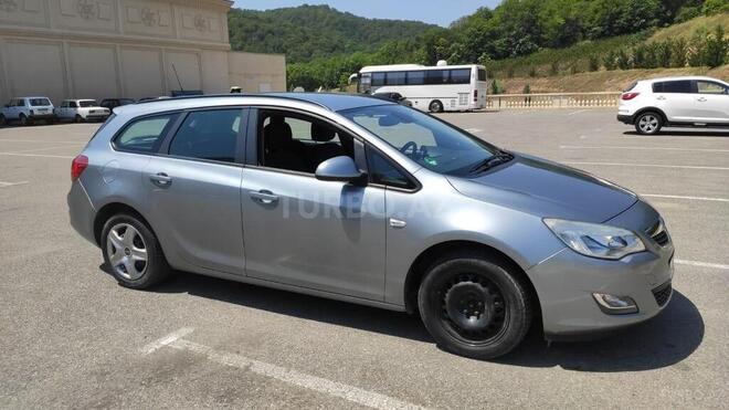 Opel Astra 2011, 295,000 km - 1.3 л - Bakı