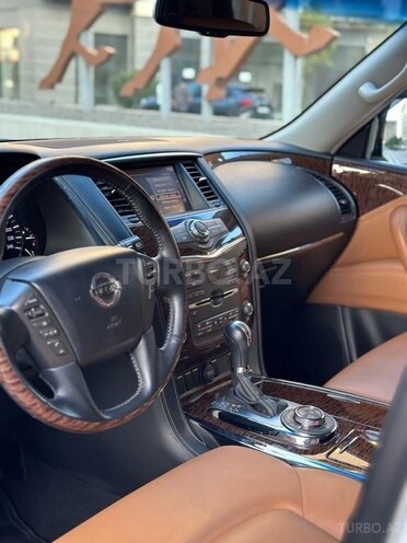 Nissan Patrol 2018, 110,000 km - 4.0 l - Bakı