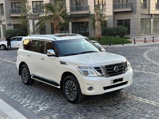 Nissan Patrol 2018, 110,000 km - 4.0 l - Bakı