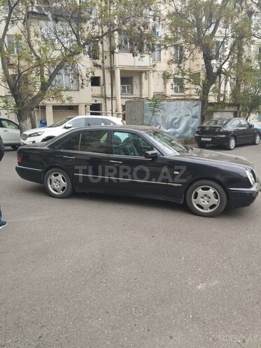 Mercedes E 240 1998, 275,000 km - 2.4 l - Bakı