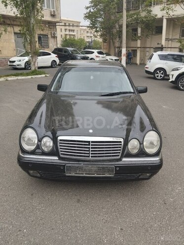 Mercedes E 240 1998, 275,000 km - 2.4 l - Bakı