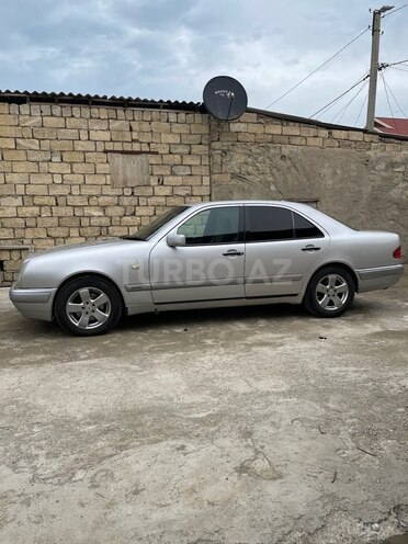 Mercedes E 280 1997, 237,694 km - 2.8 l - Sumqayıt
