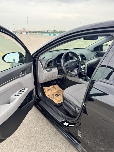 Hyundai Elantra 2019, 96,000 km - 2.0 l - Bakı
