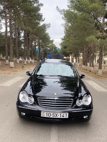 Mercedes C 320 2002, 255,000 km - 3.2 l - Sumqayıt