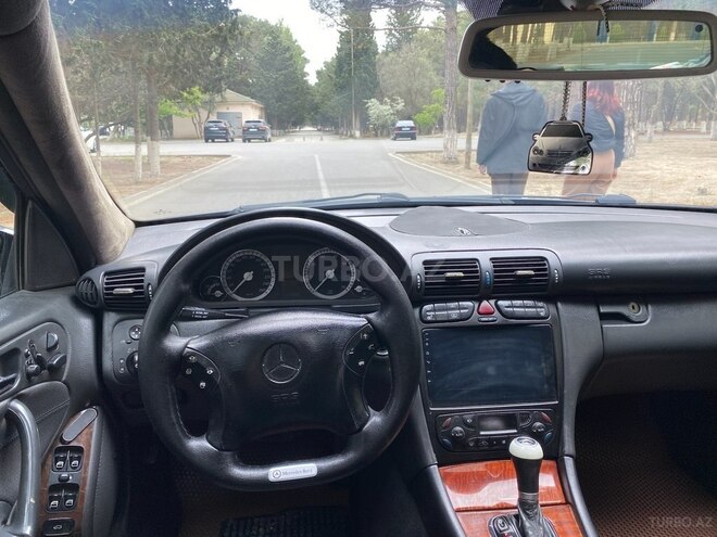 Mercedes C 320 2002, 255,000 km - 3.2 l - Sumqayıt