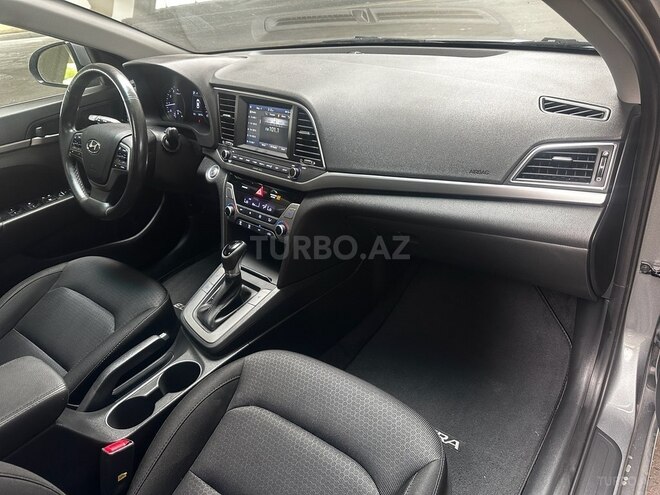 Hyundai Elantra 2017, 98,000 km - 2.0 л - Bakı