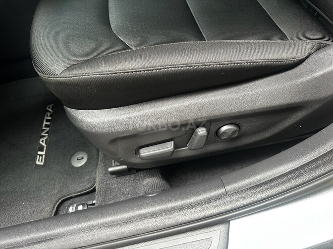 Hyundai Elantra 2017, 98,000 km - 2.0 л - Bakı