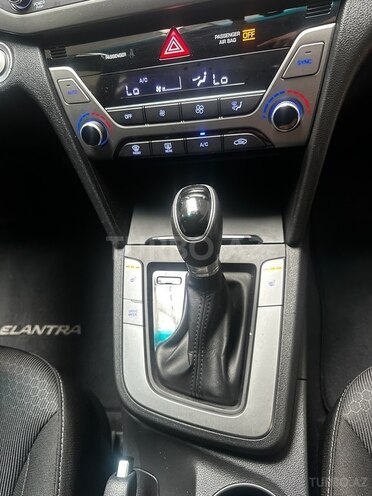 Hyundai Elantra 2017, 98,000 km - 2.0 л - Bakı