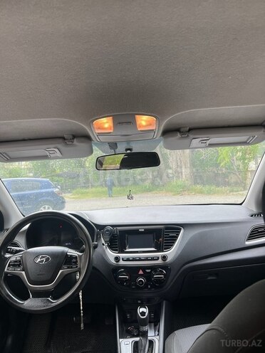 Hyundai Accent 2018, 165,000 km - 1.6 l - Bakı