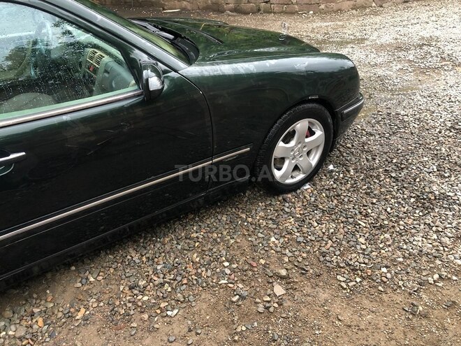 Mercedes E 240 2000, 297,000 km - 2.4 л - Göygöl