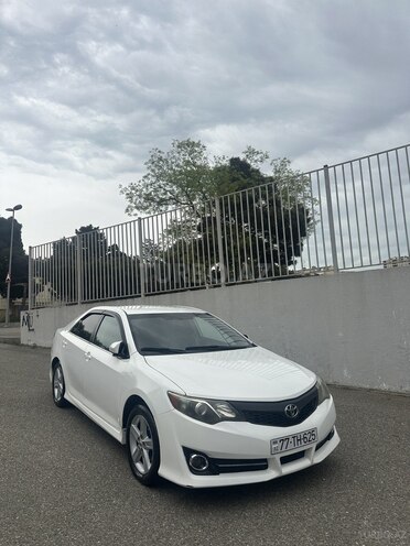 Toyota Camry 2011, 220,000 km - 2.5 l - Bakı