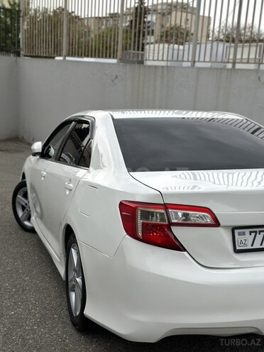 Toyota Camry 2011, 220,000 km - 2.5 l - Bakı