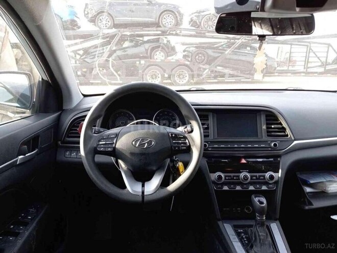 Hyundai Elantra 2019, 185,075 km - 2.0 l - Bakı