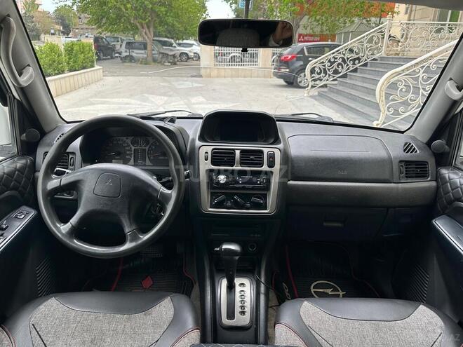 Mitsubishi Pajero io 1999, 320,000 km - 1.8 л - Bakı