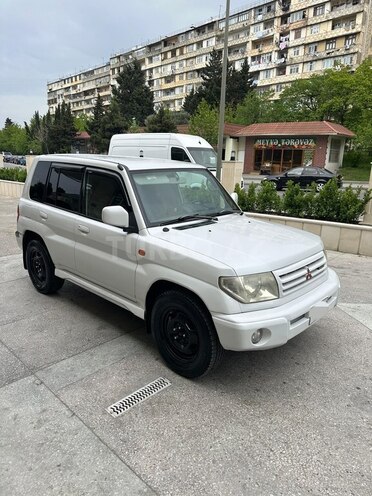 Mitsubishi Pajero io 1999, 320,000 km - 1.8 л - Bakı