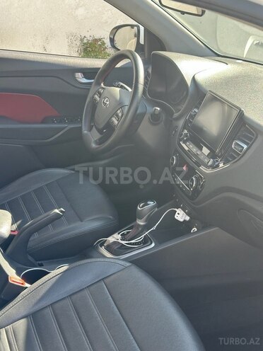 Hyundai Accent 2021, 100,618 km - 1.6 l - Bakı