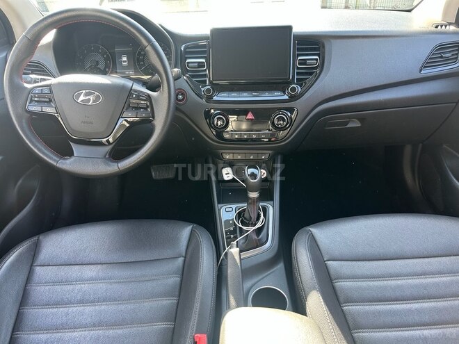 Hyundai Accent 2021, 100,618 km - 1.6 l - Bakı