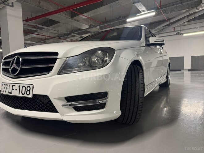 Mercedes C 250 2013, 207,000 km - 1.8 л - Bakı