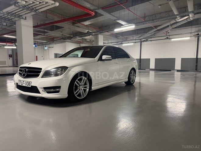 Mercedes C 250 2013, 207,000 km - 1.8 л - Bakı