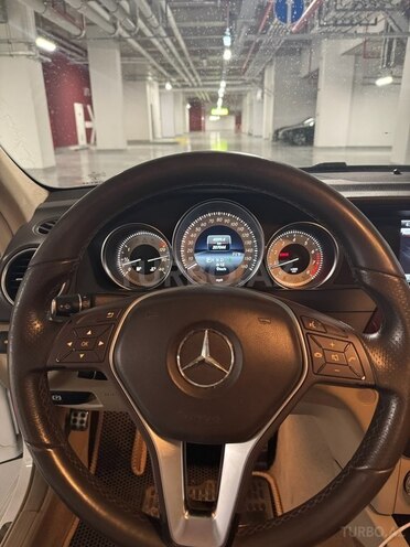 Mercedes C 250 2013, 207,000 km - 1.8 л - Bakı