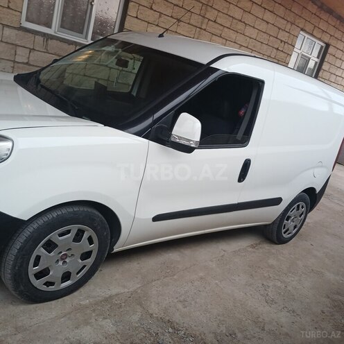 Fiat Doblo 2017, 330,000 km - 1.4 л - Gəncə